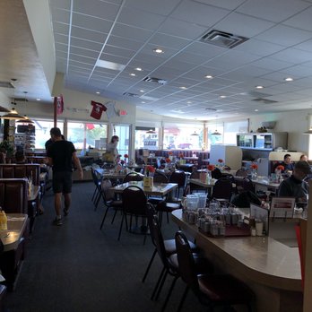 Nicely's - Nice homey diner in Lee Vining. Good fare, fast service, no pretenses - American Near Me - Lee Vining, California