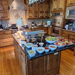Happy At Home - Buffet Set-Ups