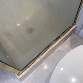 Ecogenie Cleaning - Before - Carpet Cleaning Near Me - Chicago, Illinois