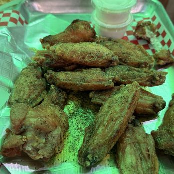 Ray's Pizzaria N.Y. Style - Lemon pepper - Pizza Near Me - San Antonio, Texas Ray's Pizzaria N.Y. Style - Lemon pepper - Pizza Near Me - San Antonio, Texas