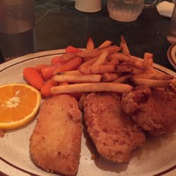Venice House - Fish n Chips. N carrots? N orange slice? What's going on here?