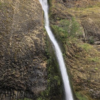 Horsetail Falls - Hiking Near Me - Cascade Locks, Oregon Horsetail Falls - Hiking Near Me - Cascade Locks, Oregon