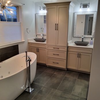 BNE Home Improvement - a bathroom with a large tub - General Contractors Near Me BNE Home Improvement - a bathroom with a large tub - General Contractors Near Me