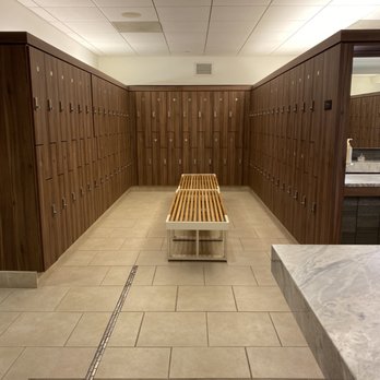 Equinox Gold Coast - locker room interior - Gyms Near Me - Chicago, Illinois