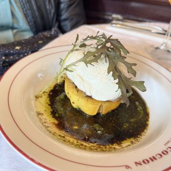 Au Pied de Cochon - Burrata appetizer - Seafood Near Me - Paris, 75 Au Pied de Cochon - Burrata appetizer - Seafood Near Me - Paris, 75