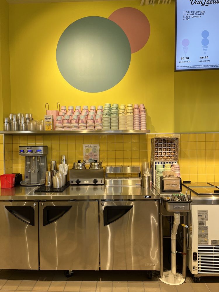 Van Leeuwen Ice Cream Union Market, Washington Roadtrippers
