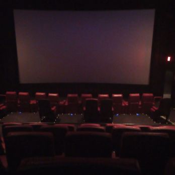 AMC The Regency 20 - Movie screen row G in Theater 12 - Cinema Near Me - Brandon, Florida