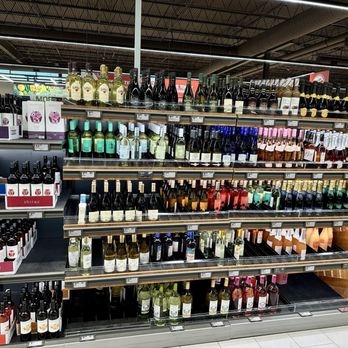 ALDI - Small wine selection - Grocery Near Me - Mobile, Alabama
