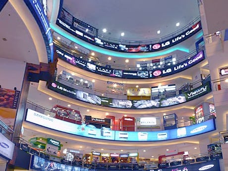 Plaza Low Yat by null