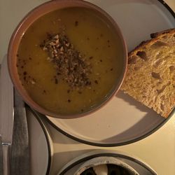 Butternut squash soup (minus crème fraiche) * Absolutely delicious