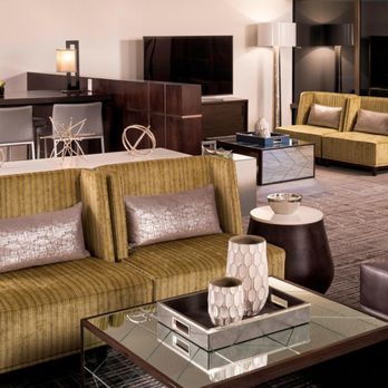 Sheraton Bloomington Hotel - Hotels Near Me - Bloomington, Minnesota