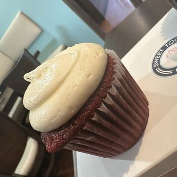 Sweet Tooth Cafe - Cafes Near Me - Gloucester Courthouse, Virginia