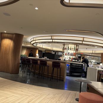 Chase Sapphire Lounge - Airport Lounges Near Me - East Elmhurst, New York