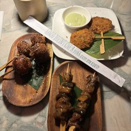 Ribeye skewer, shrimp lollipop, mozzarella balls Ribeye skewer, shrimp lollipop, mozzarella balls