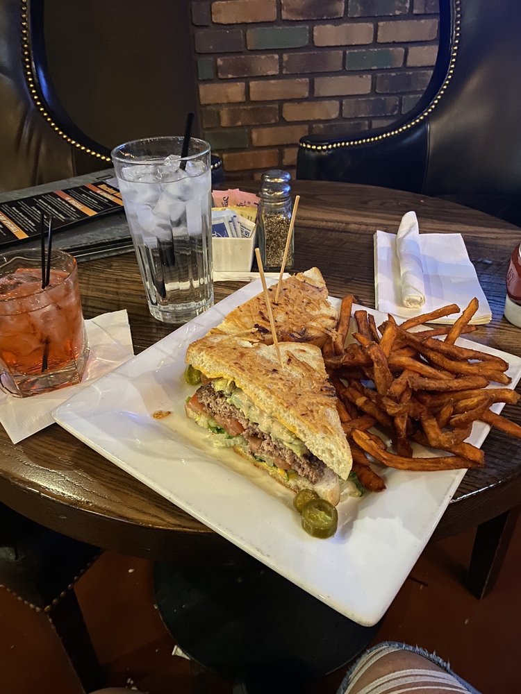 Distill – A Local Bar - Photo 3