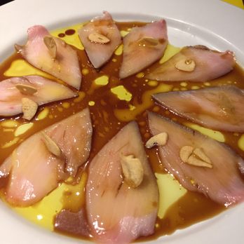 Nicksan - Yellowtail Ima with curry oil topped with fried garlic chips - Japanese Near Me - Cabo San Lucas, BCS Nicksan - Yellowtail Ima with curry oil topped with fried garlic chips - Japanese Near Me - Cabo San Lucas, BCS