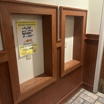 Damon's Grill - Old phone booths - Bars Near Me - Hazleton, Pennsylvania