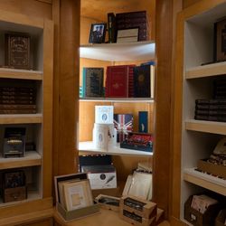 Shopping Aboard The Queen Mary - Inside J.T. Jones Bookstore