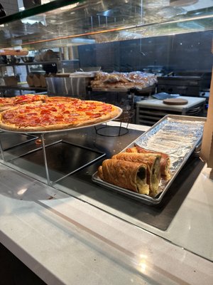 Tony + Benny's by null