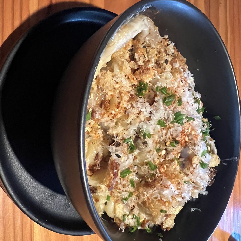Corner Project Ales & Eats - Mac n cheese with mushrooms - Gastropubs Near Me - Geyserville, California Corner Project Ales & Eats - Mac n cheese with mushrooms - Gastropubs Near Me - Geyserville, California