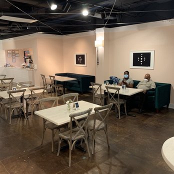 The Hungry Peach - Dining area - Caterers Near Me - Atlanta, Georgia The Hungry Peach - Dining area - Caterers Near Me - Atlanta, Georgia