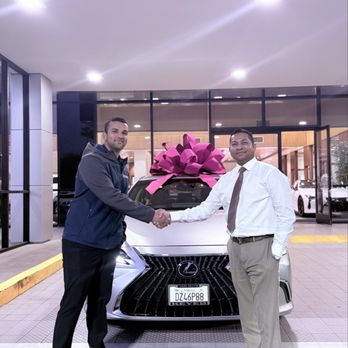 Keyes Lexus - Car Dealers Near Me - Van Nuys, California