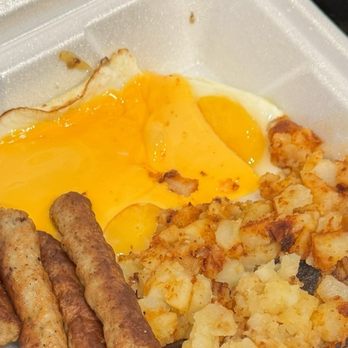 Beeps Fast Food - Deluxe Breakfast - Fast Food Near Me - Van Nuys, California Beeps Fast Food - Deluxe Breakfast - Fast Food Near Me - Van Nuys, California
