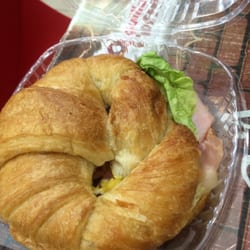 Rosquillas & Coffee - Yummy croissant