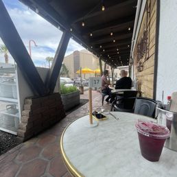outdoor seating ft hibiscus limeade