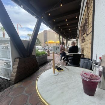 Fàme Caffe - outdoor seating ft hibiscus limeade - Coffee & Tea Near Me - Phoenix, Arizona
