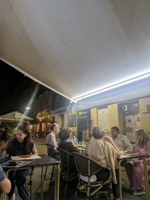 Antigua Casa de Guardia by null