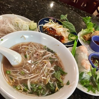 Country Pho - Disappointed. Pho was bland so I had to add hoisin and sriracha to it. Basically didn't even touch my meal! - Vietnamese Near Me - Rosenberg, Texas