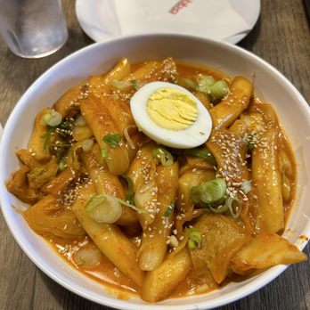 bb.q Chicken Castleton - Rose Ddeok-Bokki - Chicken Shop Near Me - Indianapolis, Indiana