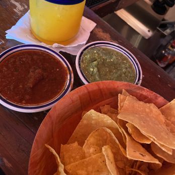 Cantina Los Caballitos - Chips and salsa - Mexican Near Me - Philadelphia, Pennsylvania