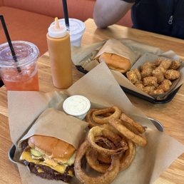 wagyu burgers! wagyu burgers!
