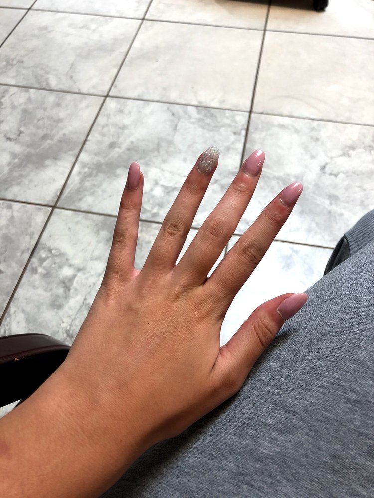 SNAPPY NAILS Updated July 2024 24 Photos & 16 Reviews 131