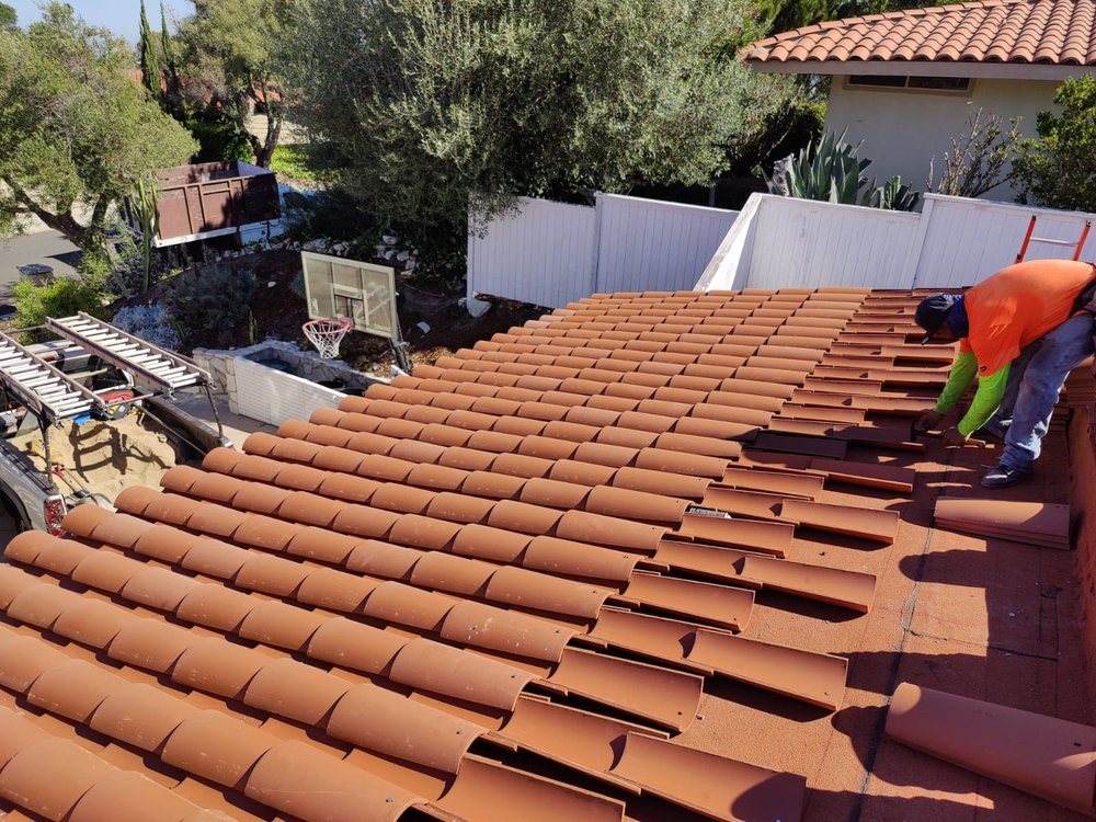 Slide of Johnson & Ramirez Roofing