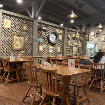 Cracker Barrel Old Country Store - American Near Me - Saint Robert, Missouri Cracker Barrel Old Country Store - American Near Me - Saint Robert, Missouri