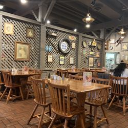 Cracker Barrel Old Country Store