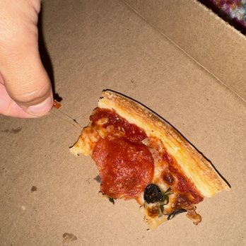 MOD Pizza - Nasty hair baked into my pizza - Pizza Near Me - Tempe, Arizona MOD Pizza - Nasty hair baked into my pizza - Pizza Near Me - Tempe, Arizona