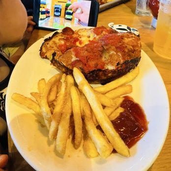 BJ's Restaurant & Brewhouse - Pizza - Breweries Near Me - Carlsbad, California