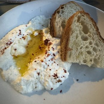 La Pecora Bianca - Whipped ricotta - Italian Near Me - New York, New York La Pecora Bianca - Whipped ricotta - Italian Near Me - New York, New York