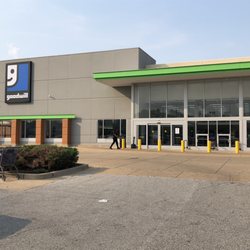 Goodwill - Exterior view.