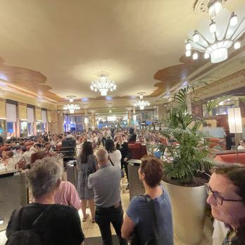 Brasserie Georges - Grand entrance - Brasseries Near Me - Lyon, 69