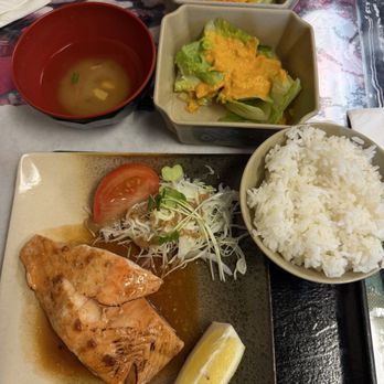 Toshi's Restaurant - Sushi Bars Near Me - Beaverton, Oregon Toshi's Restaurant - Sushi Bars Near Me - Beaverton, Oregon