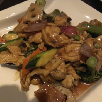 Dragon's Arch - Chicken with veggies requested spicy - Noodles Near Me - Walnut Creek, California Dragon's Arch - Chicken with veggies requested spicy - Noodles Near Me - Walnut Creek, California