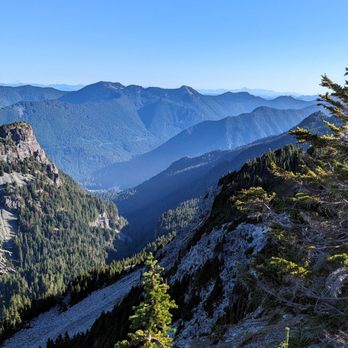 Tolmie Peak Lookout - Instagram: @telephonesmoothie - Hiking Near Me Tolmie Peak Lookout - Instagram: @telephonesmoothie - Hiking Near Me