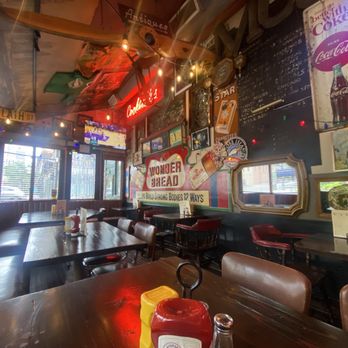 The Green Door Tavern - The side room - Pubs Near Me - Chicago, Illinois The Green Door Tavern - The side room - Pubs Near Me - Chicago, Illinois