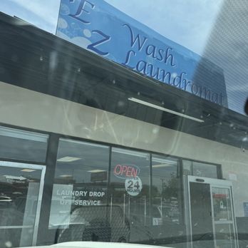 EZ Wash Laundromat - Store front - Laundromat Near Me - Albuquerque, New Mexico EZ Wash Laundromat - Store front - Laundromat Near Me - Albuquerque, New Mexico