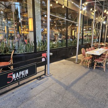 5 Napkin Burger - Burgers Near Me - New York, New York